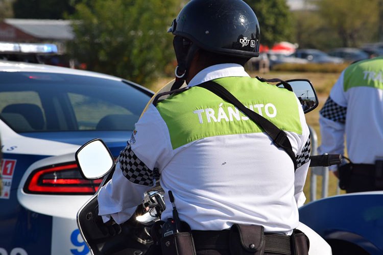 Agentes de Tránsito, los más corruptos.