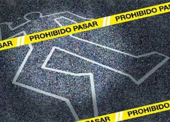 Muere en choque frente a panteón.