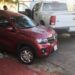 Policía causa carambola y sale herido.