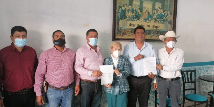 También en Tula rechazan al candidato de Morena.
