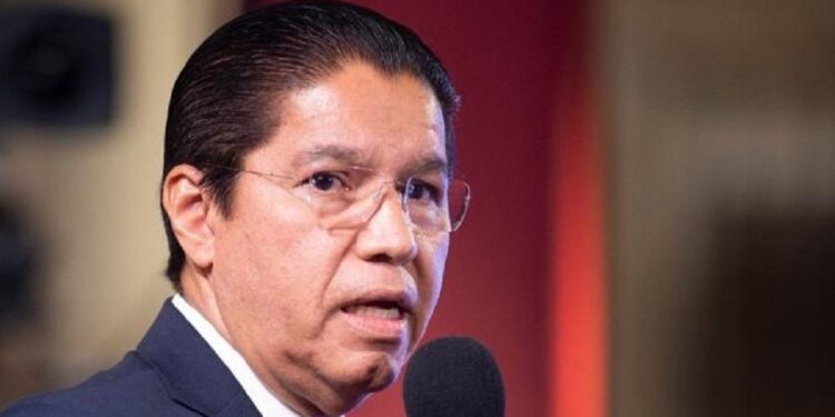 Próximo gobernador no debe tener fuero: Rodolfo González.