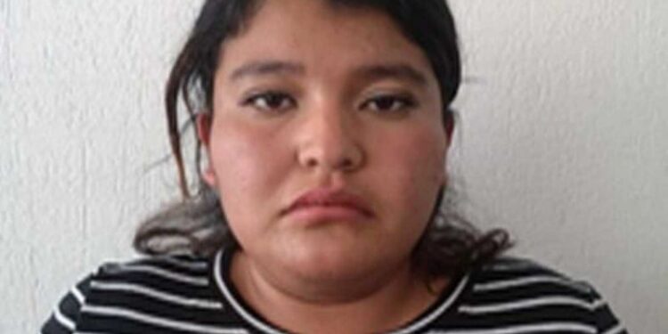 Condenan a más de 39 años a una mujer que prostituía a su hija de 9 años