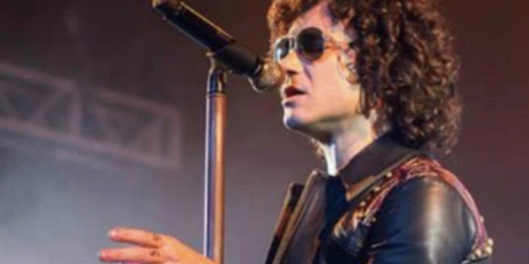 Bunbury adelanta su adiós y cancela último tour por problemas de salud