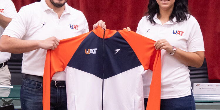 Abandera Rector a deportistas de la UAT rumbo a universiada 2022