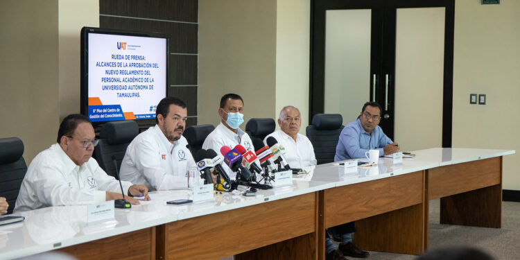 Anuncia Rector de la UAT beneficios para docentes de horario libre