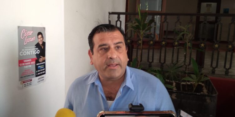 «Nosotros no fuimos», argumenta secretario del ayuntamiento sobre agresión a policía.