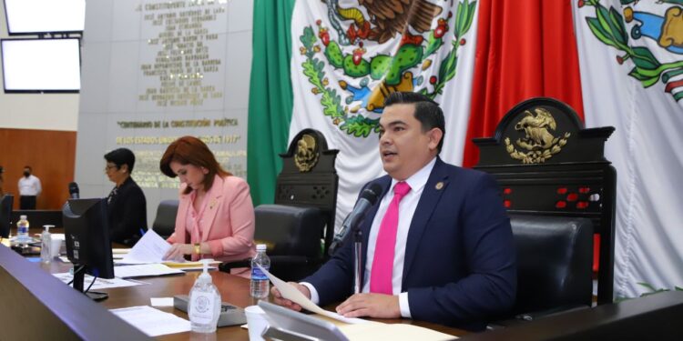Va a Comisión Instructora solicitud de desafuero contra sobrina de AMLO