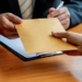 Exigirán a proveedores carta de no antecedentes de corrupción.