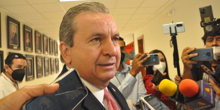 Dirigentes estatales apoyan a Alito como presidente del PRI.