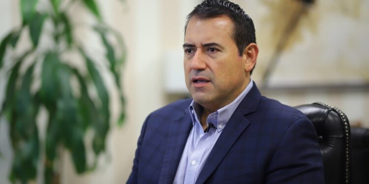 «No les duró el gusto», se burla «El Moyo» de morenistas.