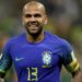 Daniel Alves hace historia con Brasil en derrota sufrida ante Camerún