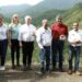 Buscan Ucranianos agua en Los Troncones.
