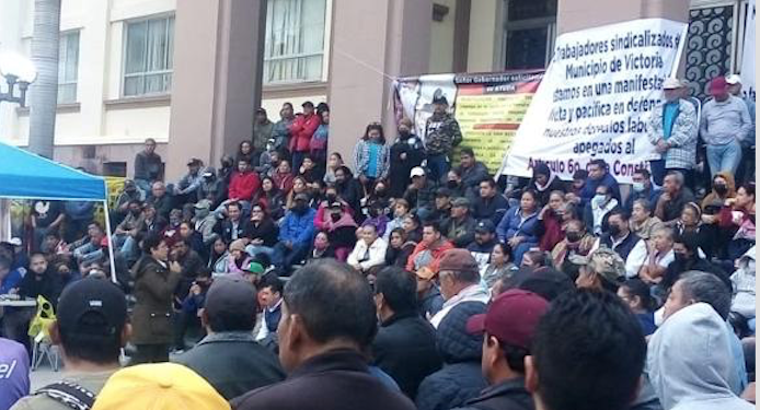 «Truenan» sindicalizados contra Gattás; demandan intervención del gobernador.