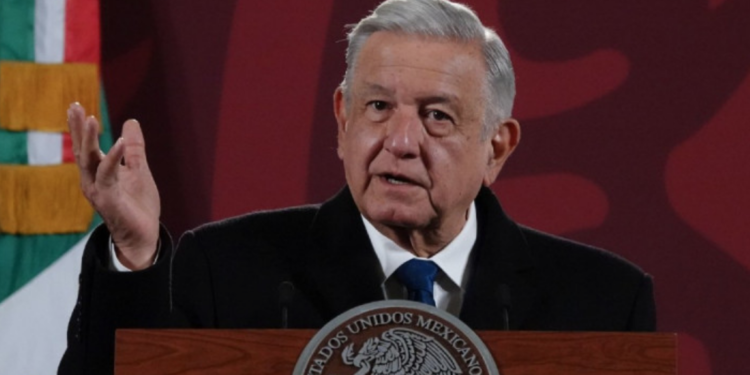 AMLO torea a la oposición; le pide definir candidato para el 2024