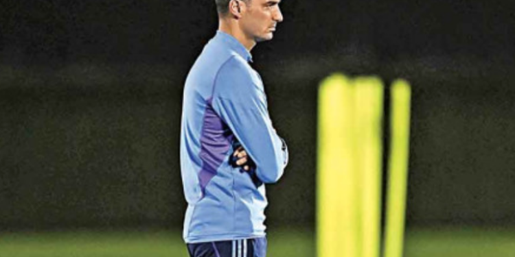 Scaloni, bien cuidado, asegura Menotti