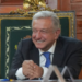 López Obrador se reúne con gobernadores en Palacio Nacional.