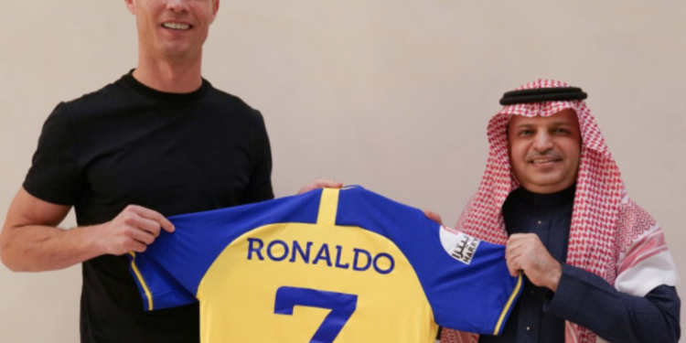 Es oficial: Cristiano Ronaldo es nuevo jugador del As-Nassr