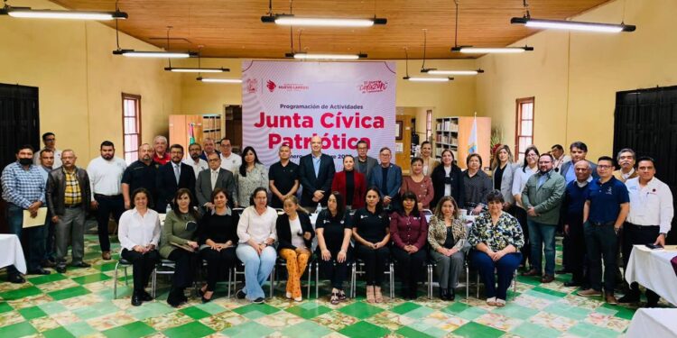 Prepara gobierno municipal calendario de actividades cívicas para 2023.