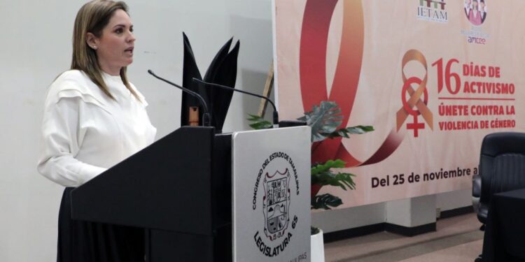 Comparte Ale Cárdenas agenda legislativa en favor de las mujeres.