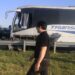Muere conductor al chocar contra autobús