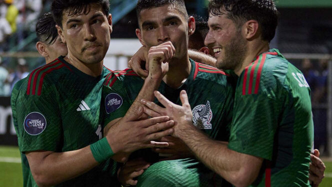 México vence a Surinam en el debut de Diego Cocca