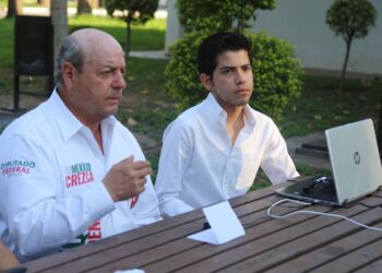 Lamenta Enrique Cárdenas “tombolazo” para elegir presidenta del INE