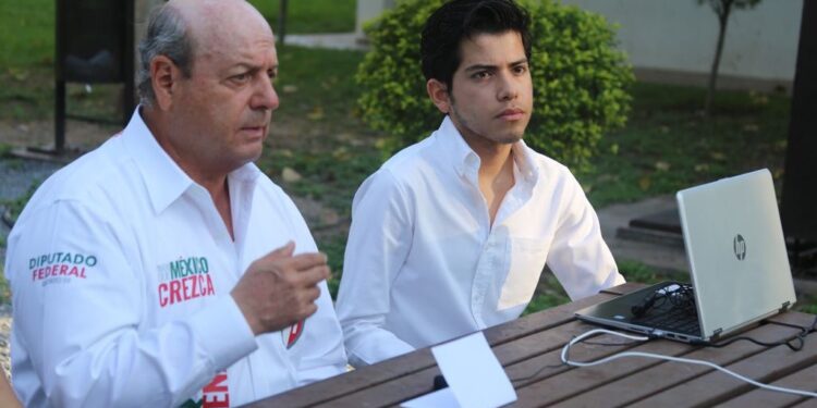 Lamenta Enrique Cárdenas “tombolazo” para elegir presidenta del INE