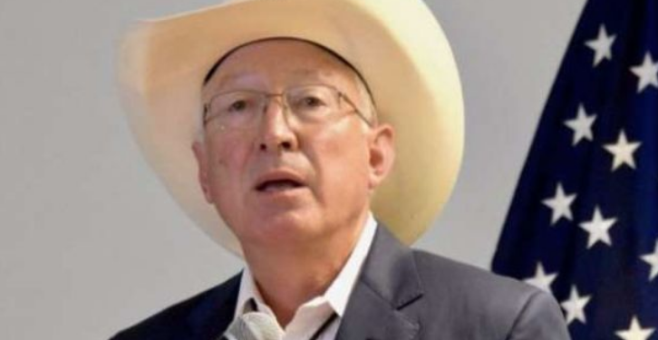 «Determinante actuar contra cárteles»: Ken Salazar.