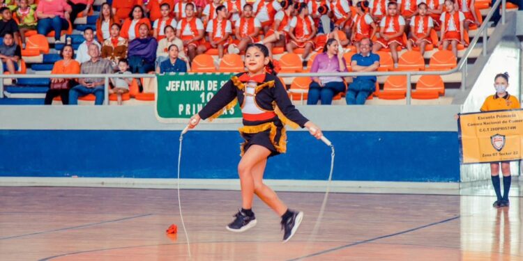 Victoria sede del concurso regional de rondas infantiles y salto de cuerda