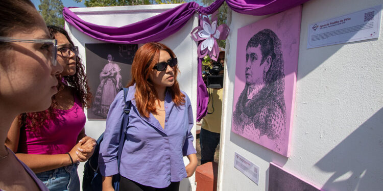 Presenta UAT exposición de mujeres en la historia