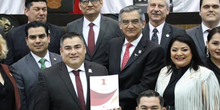 Bancada de Morena celebra avances del gobierno de AVA.
