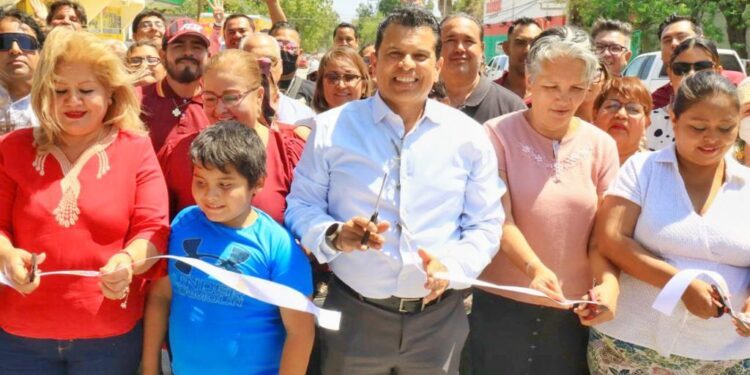 Municipio sigue entregando a victorenses calles con concreto hidráulico