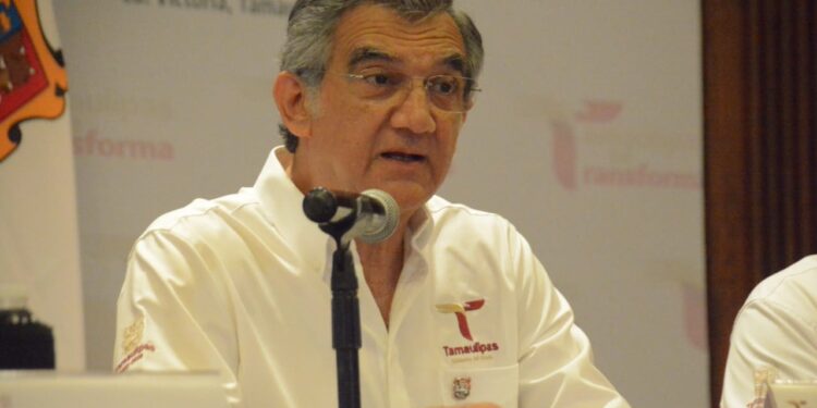 Gobernador toma con humor denuncia de Cabeza de Vaca.