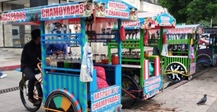 Ante desempleo, jóvenes recurren al comercio informal