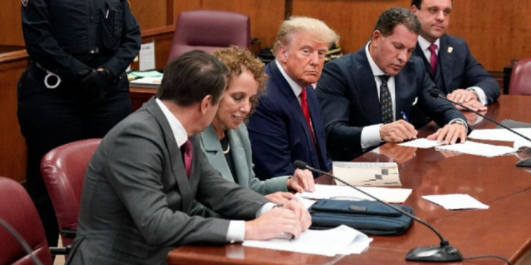 Trump se declara inocente