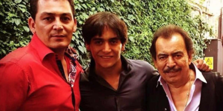 José Manuel Figueroa despide a Julián con un foto muy especial.