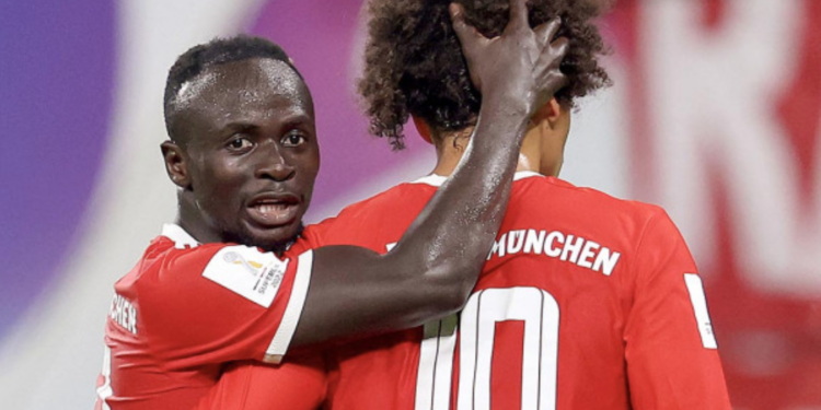 Bayern Munich sanciona y multa a Mané por agresión.