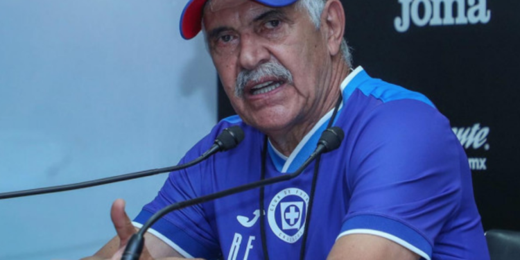 «Tuca» busca mejorar anímicamente al Cruz Azul