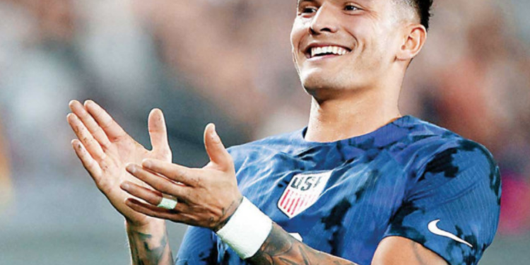 Brandon Vázquez, otro que reniega del jugar con el Tri