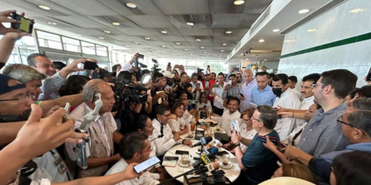 Ebrard reprocha a Morena inequidad en contienda interna por candidatura a la presidencia