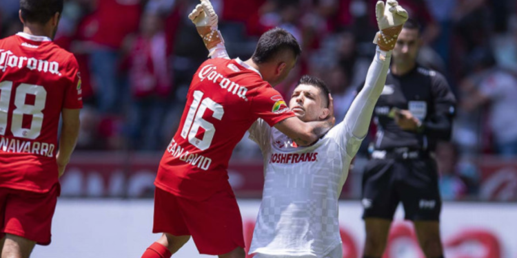 Toluca golea a Necaxa y pasa directo a la liguilla