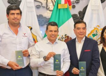 Fortalece municipio conectividad aérea con Aerus y apoyo del Estado