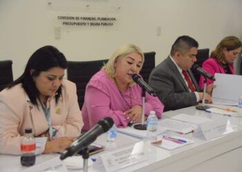 Cabeza de Vaca solo dejó 7 millones de pesos en caja, acusa secretaria de Finanzas.
