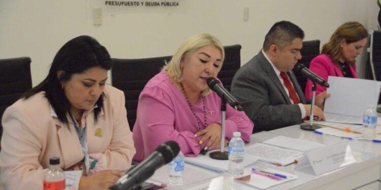 Cabeza de Vaca solo dejó 7 millones de pesos en caja, acusa secretaria de Finanzas.
