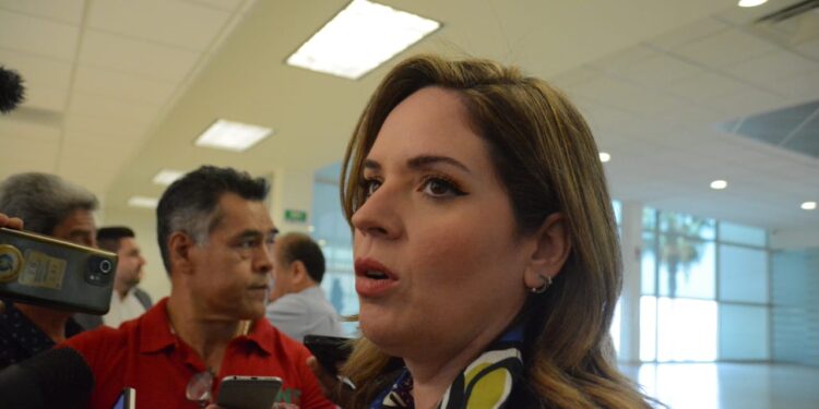 Ale Cárdenas sería candidata a la alcaldía de Victoria
