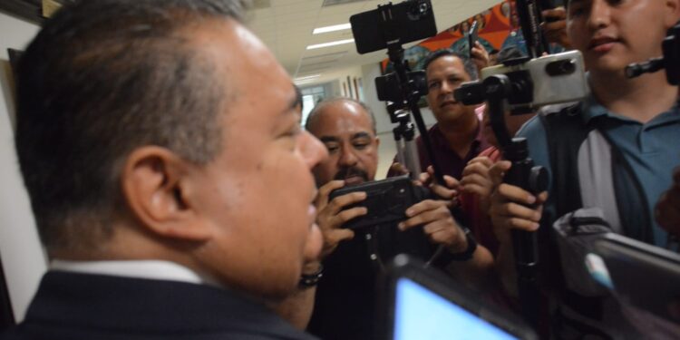 “No voy a renunciar”: Ramírez Castañeda.