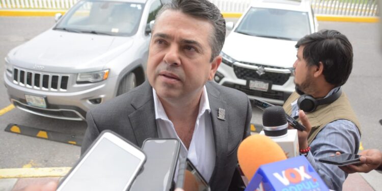 “Tuvo miedo” dice diputado de fiscal anticorrupción
