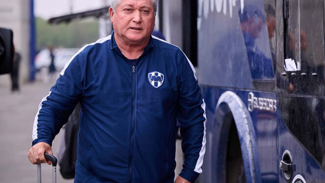 Directiva de Rayados pone en duda la continuidad de Vucetich