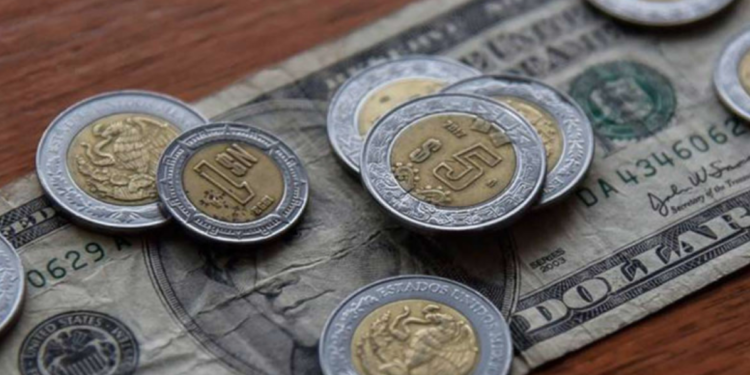 Superpeso toca los 17:44; su mejor nivel en 7 años.