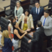 Discuten diputados por firma falsificada y suspenden plenaria del Congreso